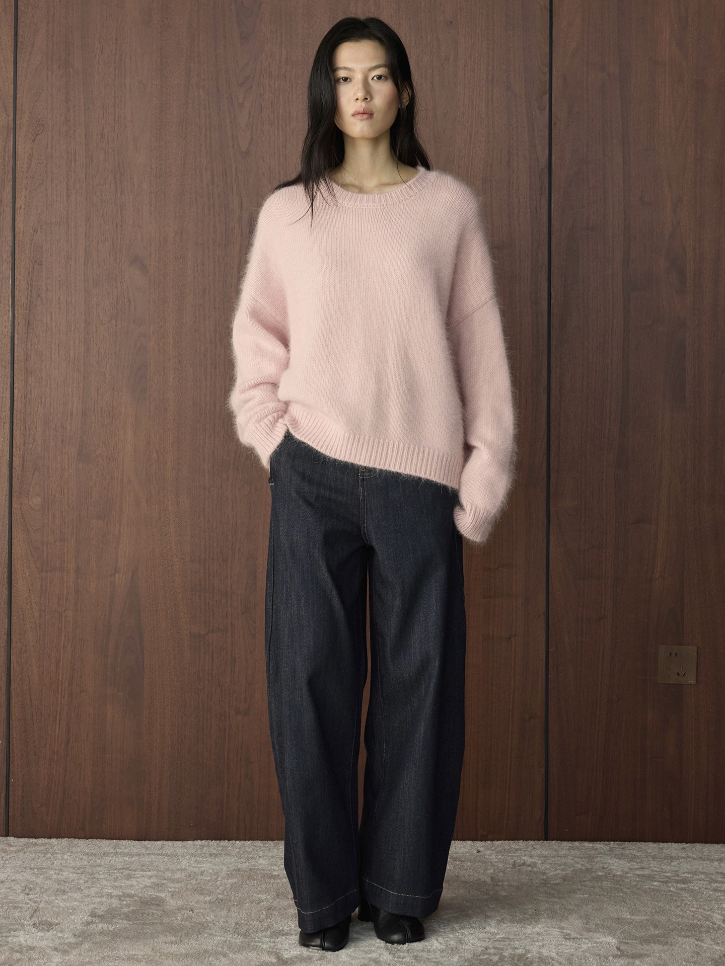 Airy Wool Knit Pullover