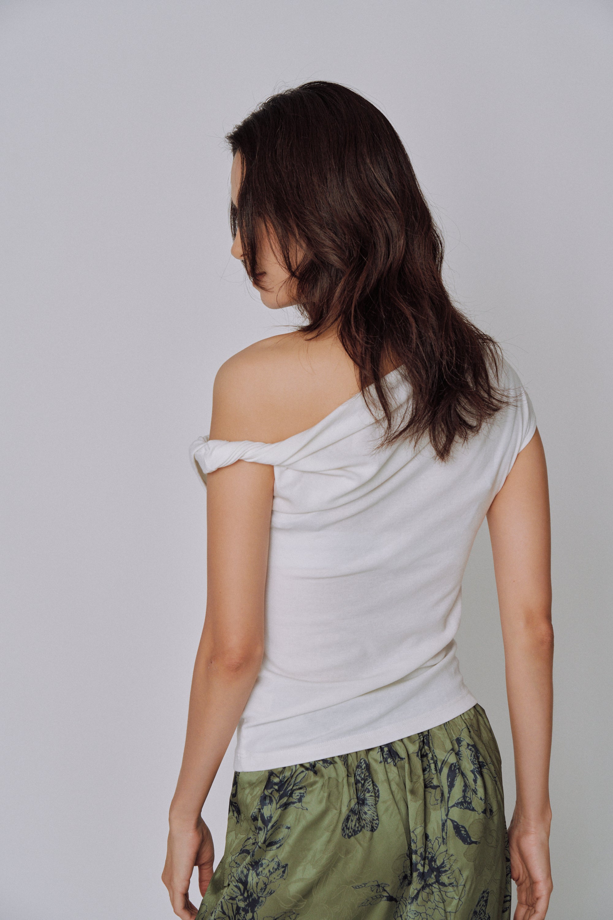 Twist-Back Top