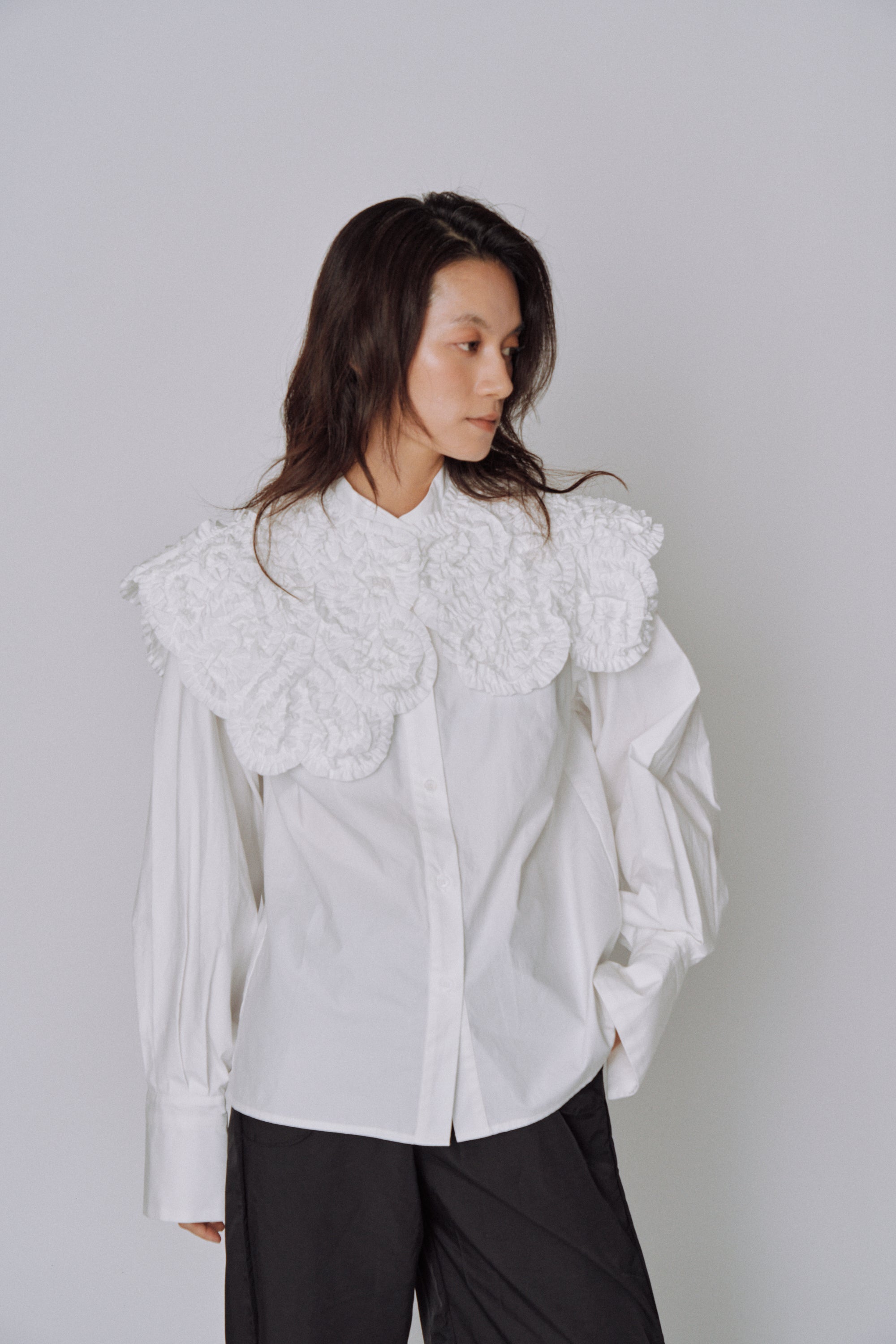 NEW|Sculpted Petal Collar Shirt