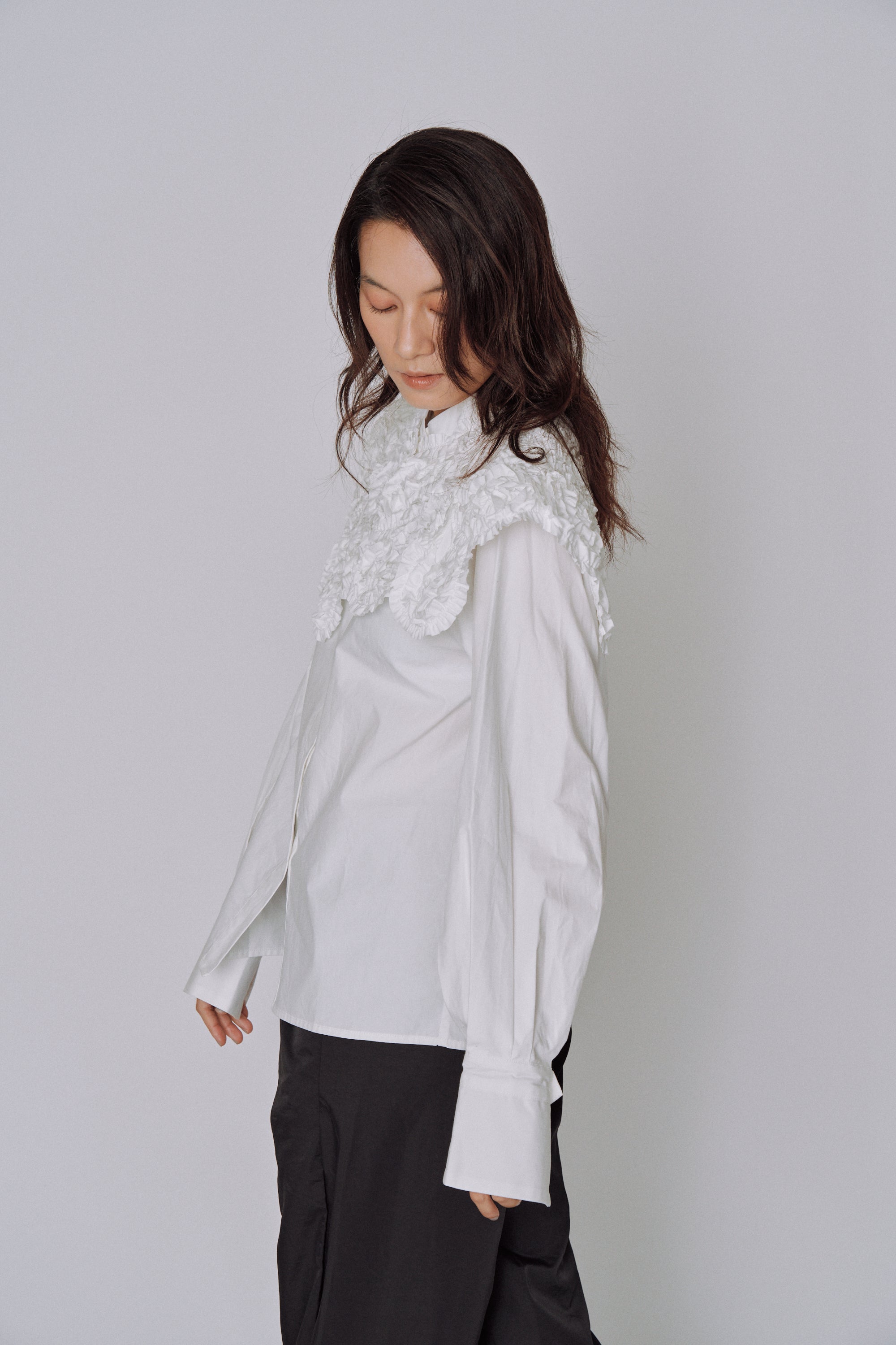 NEW|Sculpted Petal Collar Shirt
