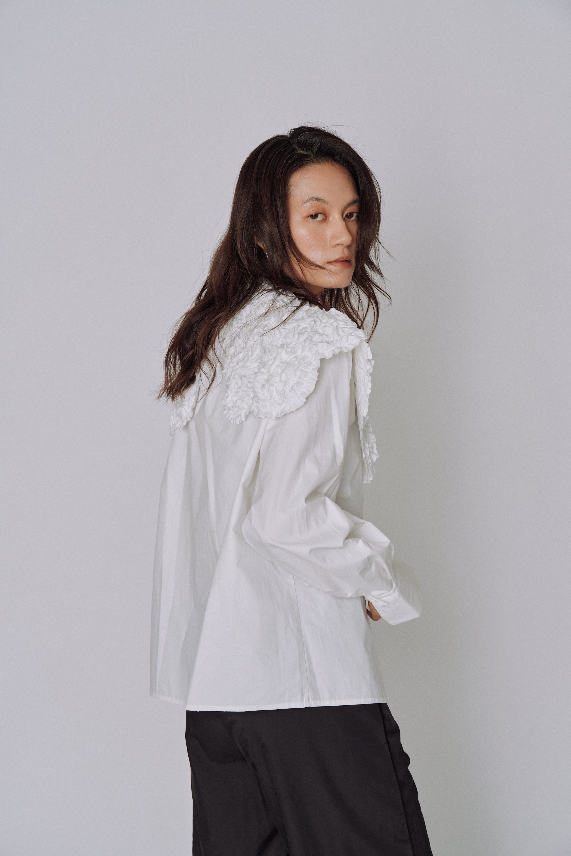NEW|Sculpted Petal Collar Shirt