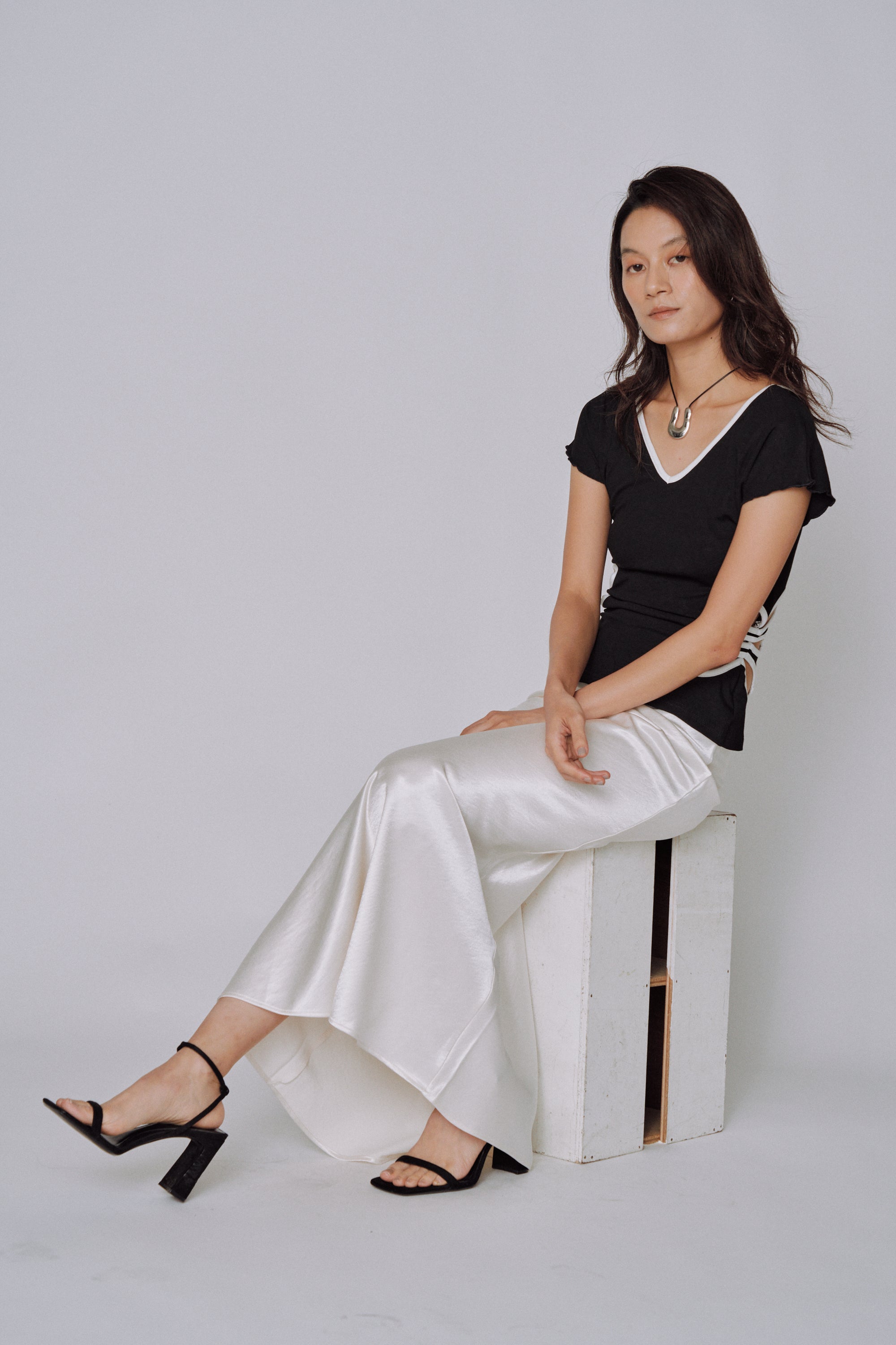 NEW|Glossy Flow Satin Skirt