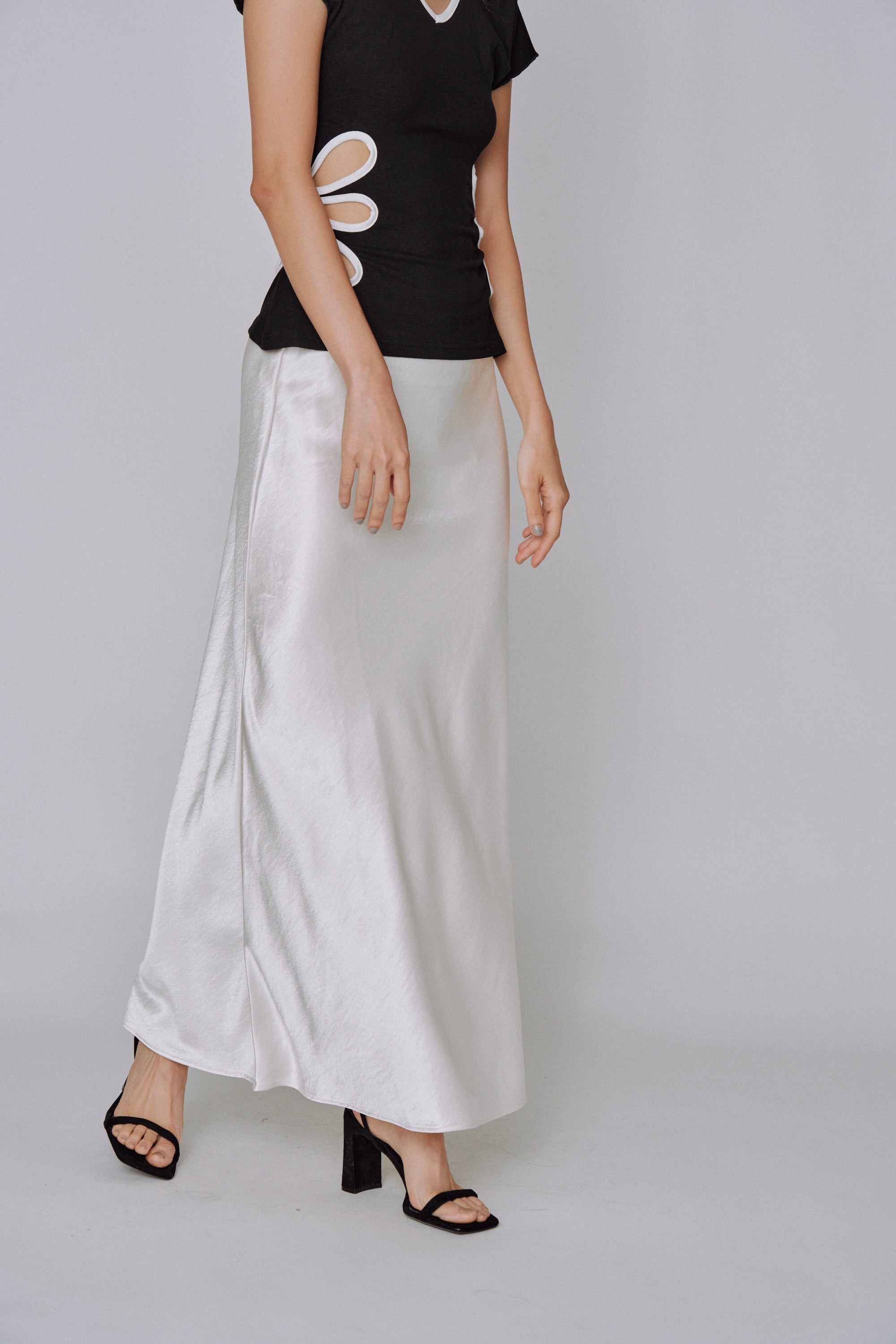 NEW|Glossy Flow Satin Skirt