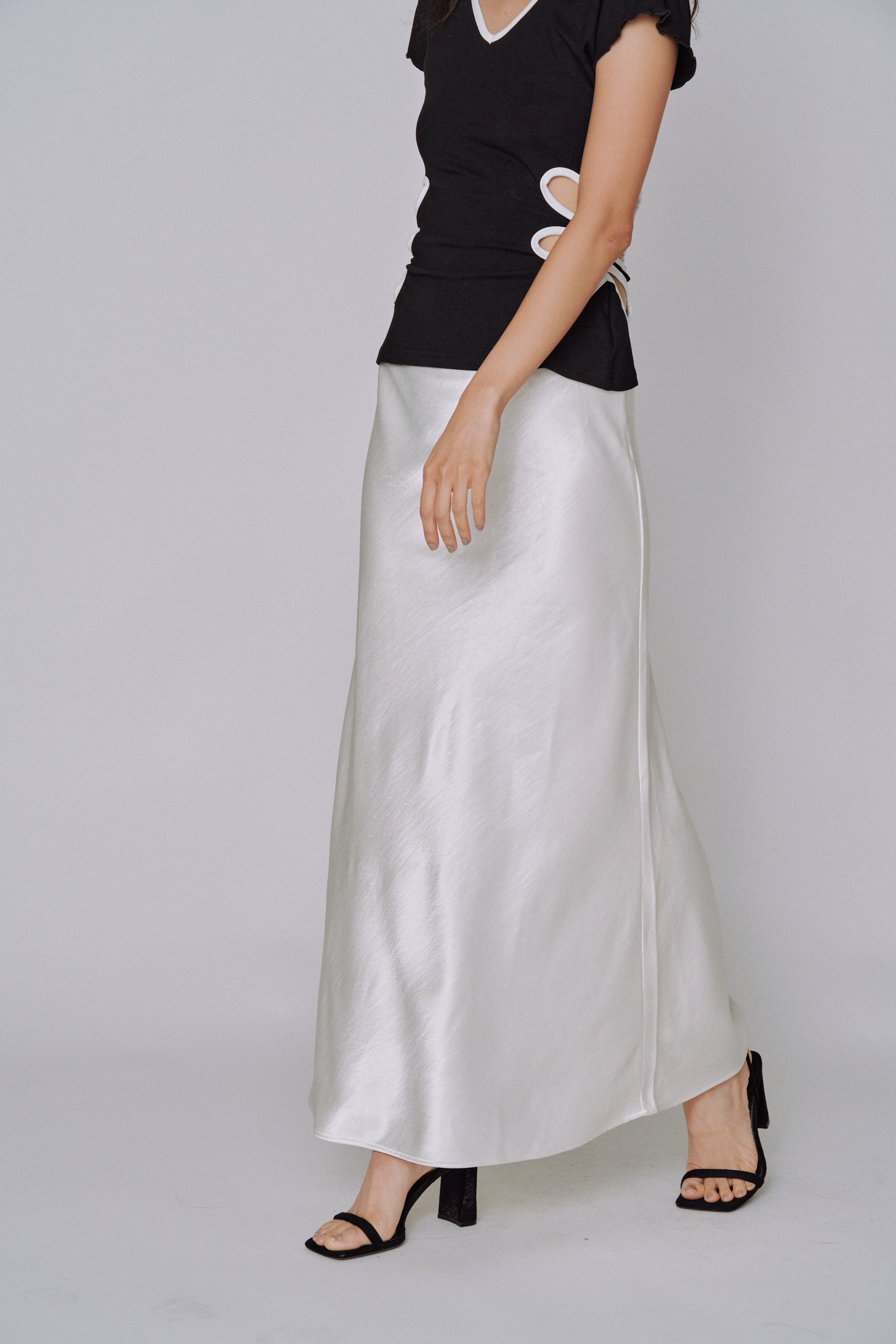 NEW|Glossy Flow Satin Skirt