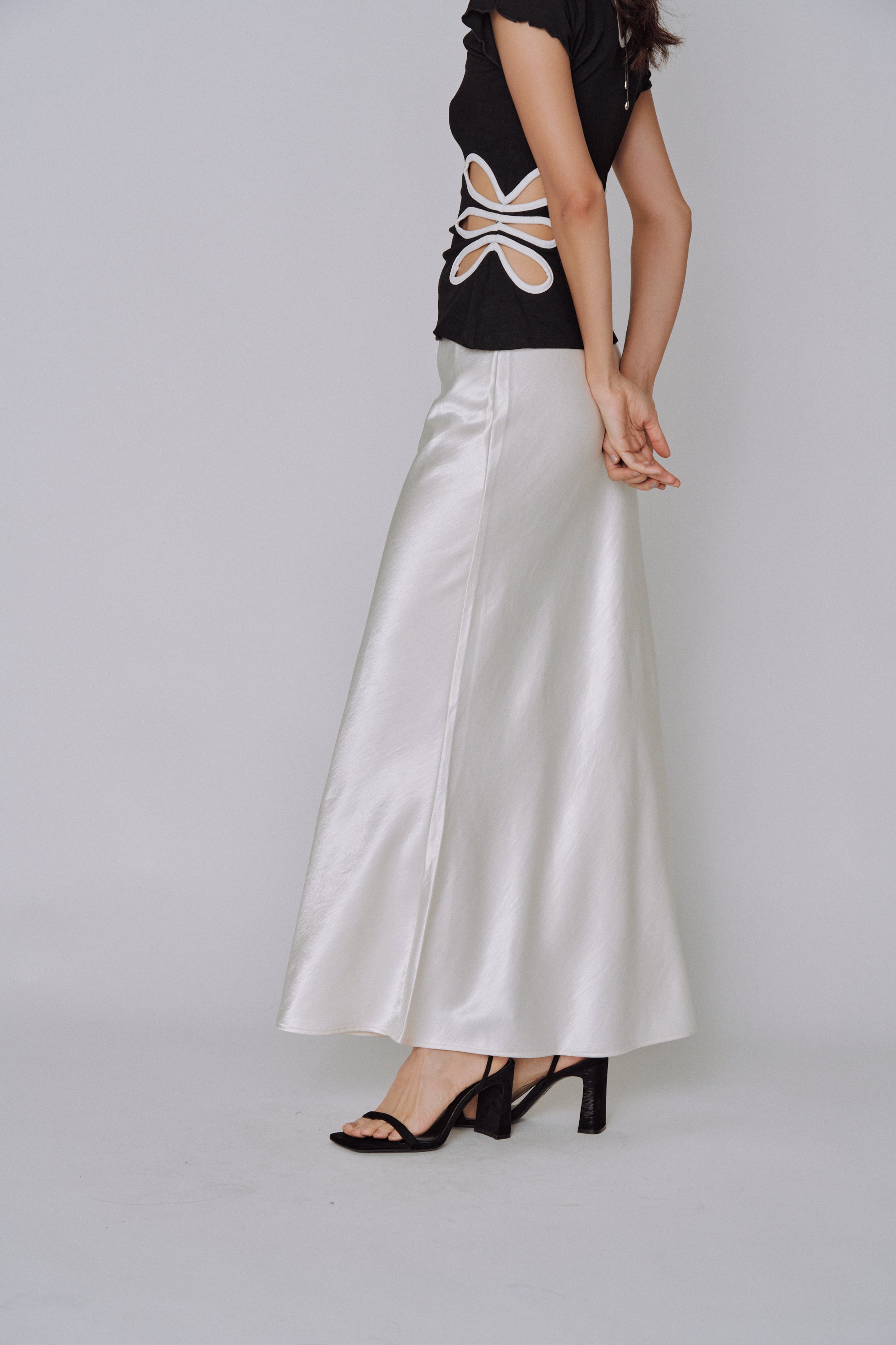 NEW|Glossy Flow Satin Skirt