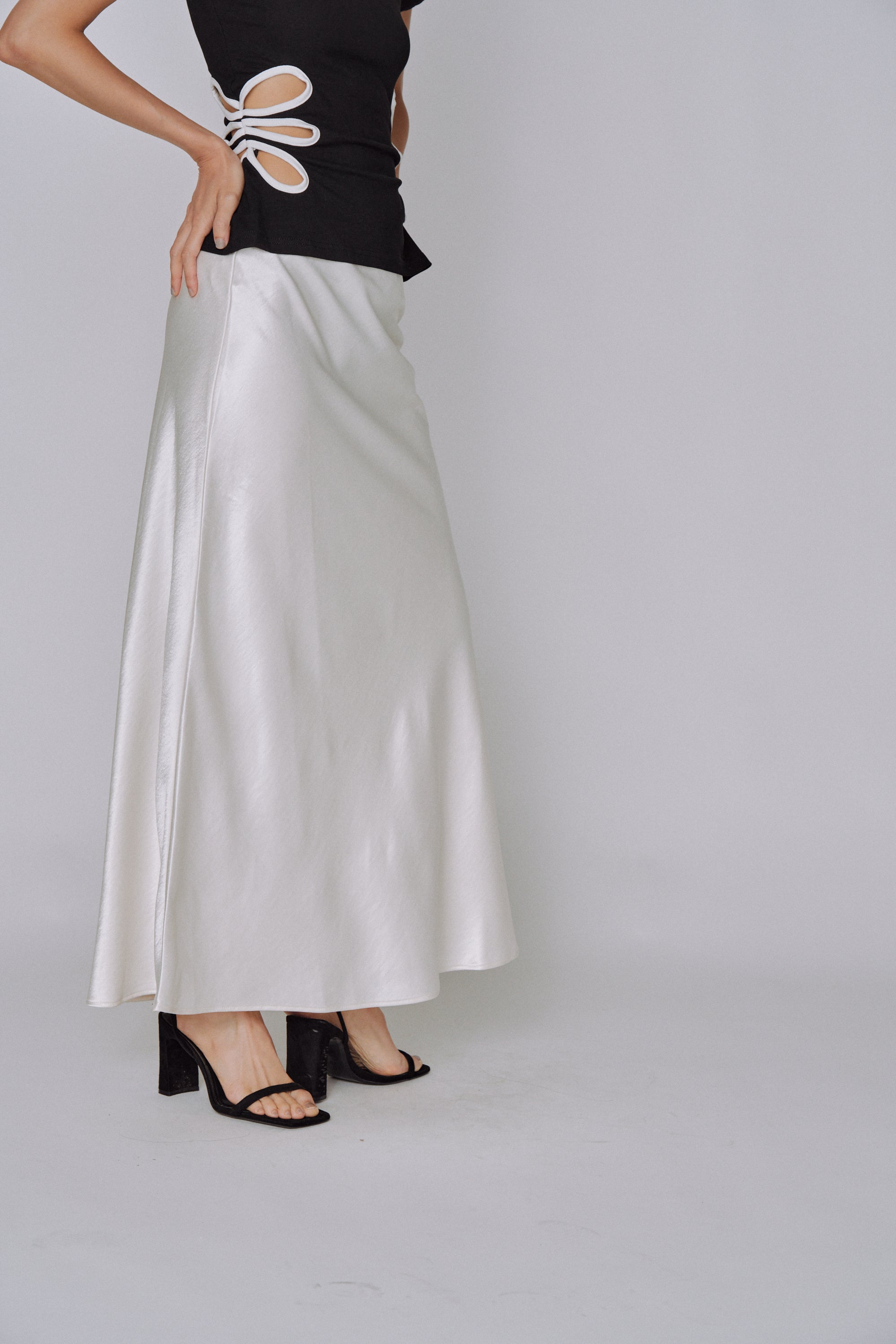 NEW|Glossy Flow Satin Skirt
