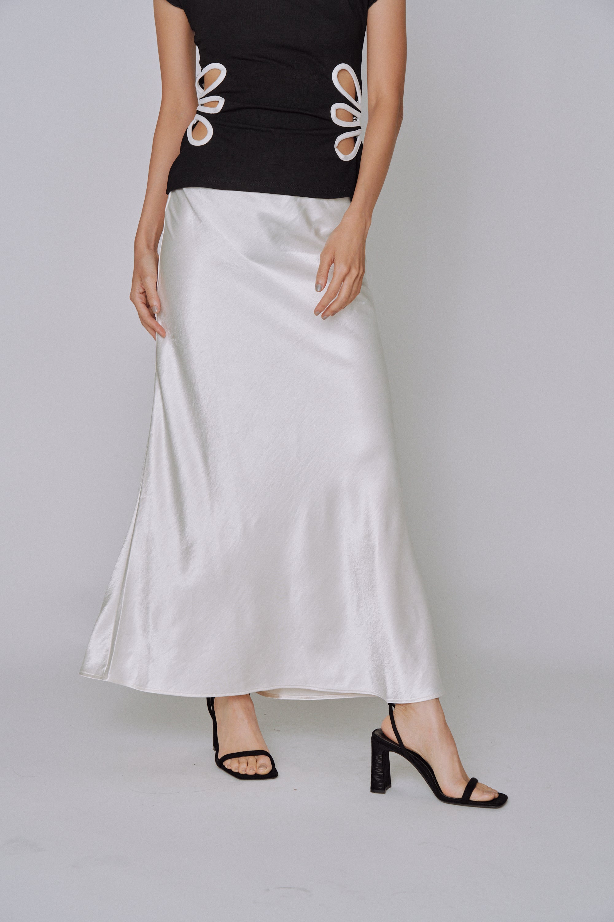 NEW|Glossy Flow Satin Skirt