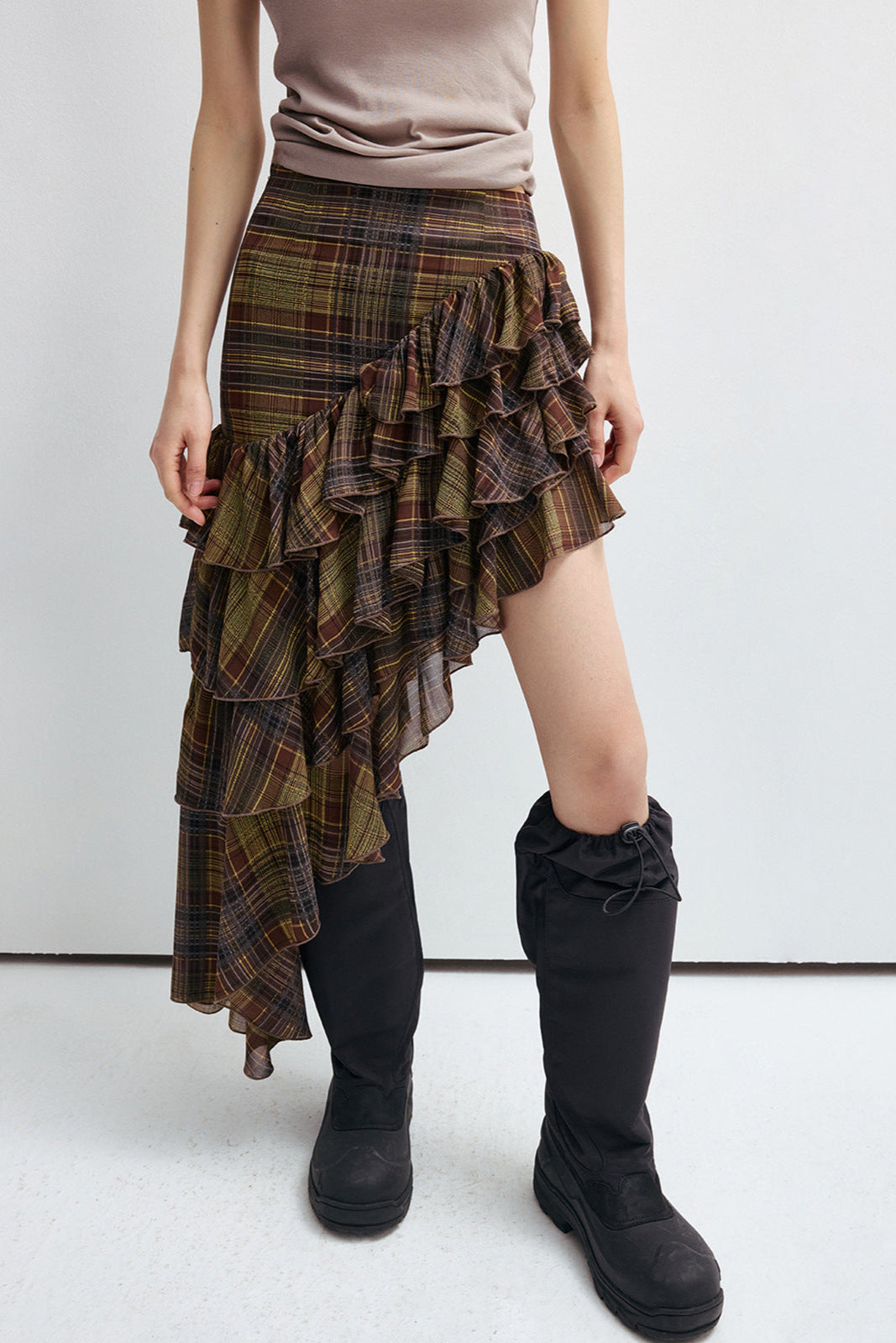 層疊荷葉邊格紋裙