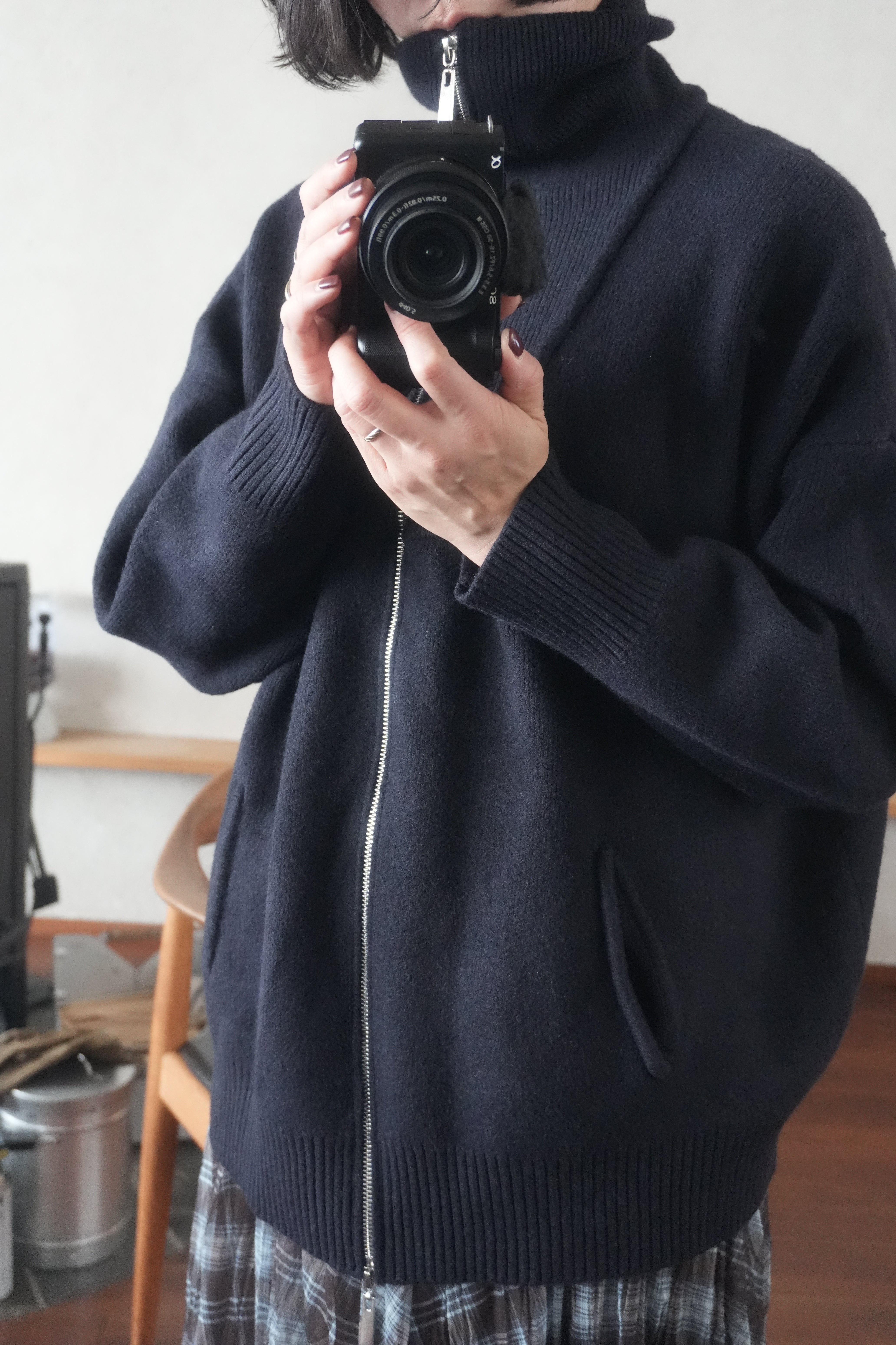 Structured Zip-up knit jacket