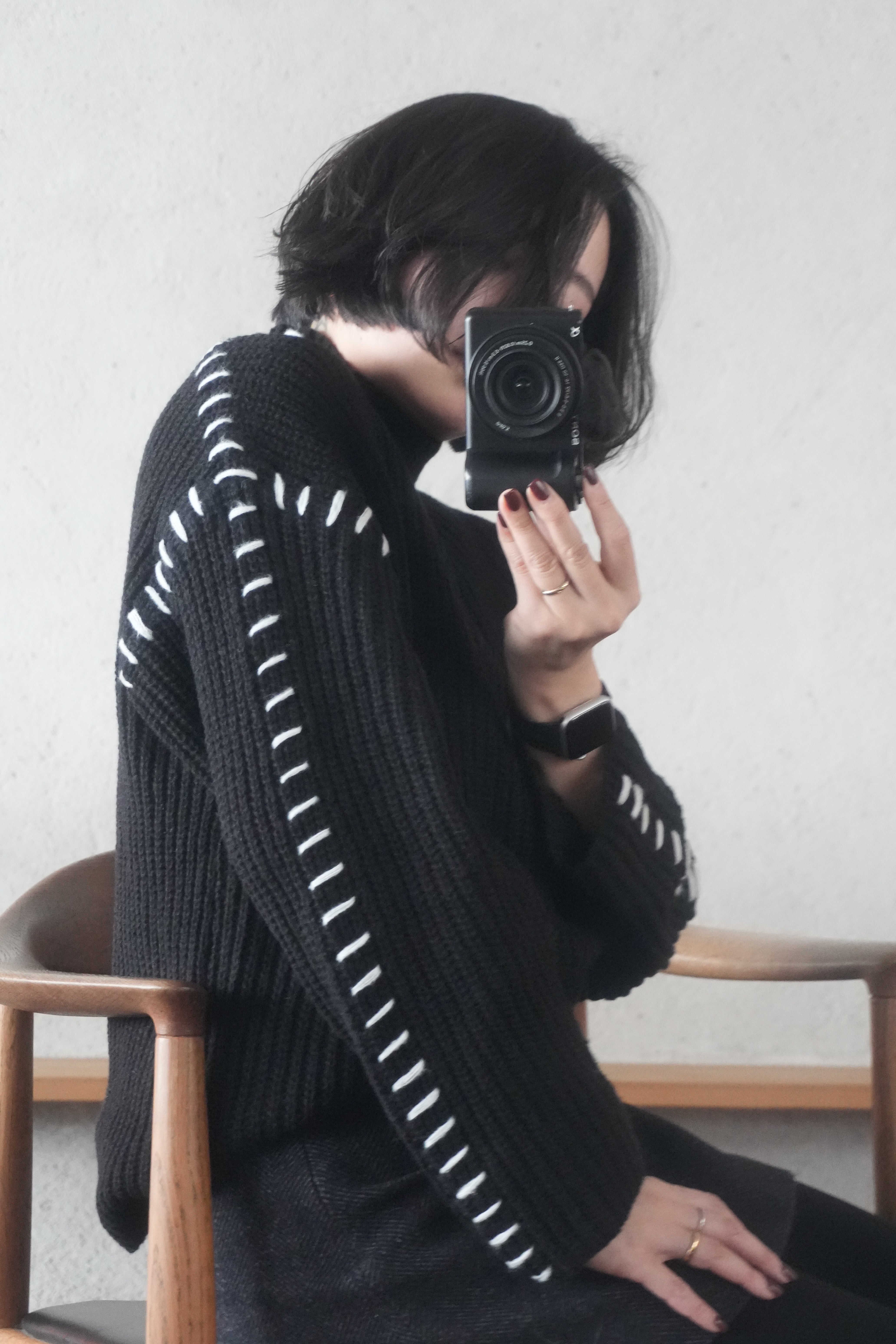 Contrast Stitch Knit Pullover