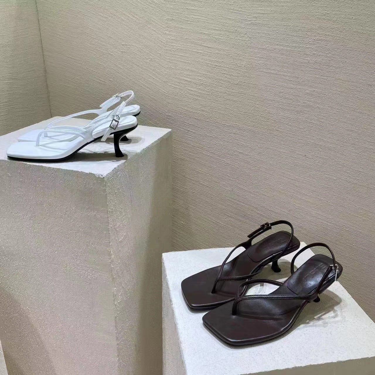 Thong sandals