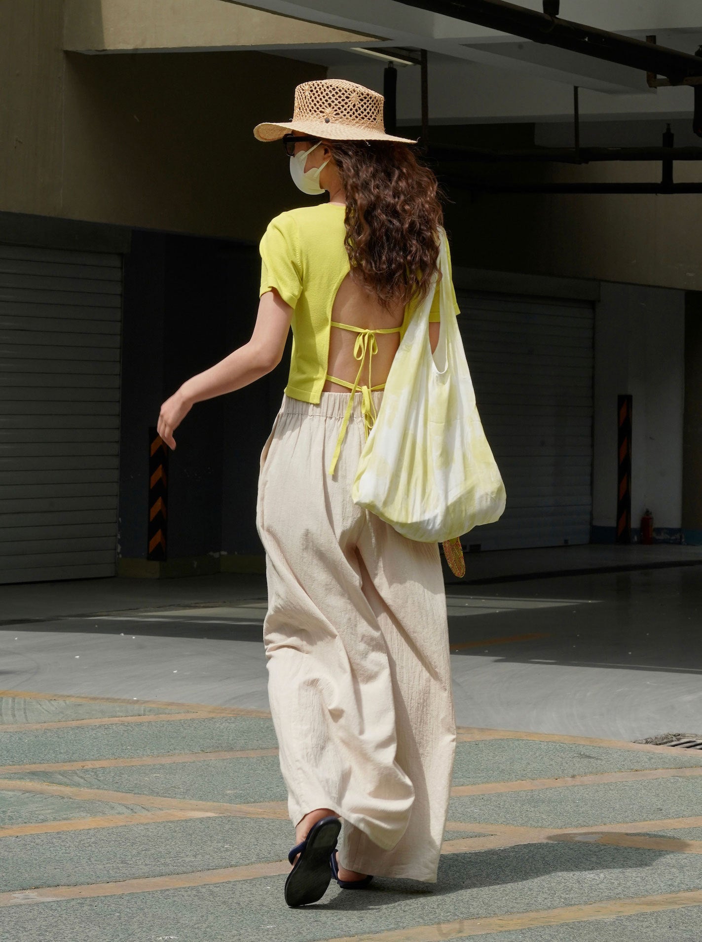 Back open summer knit