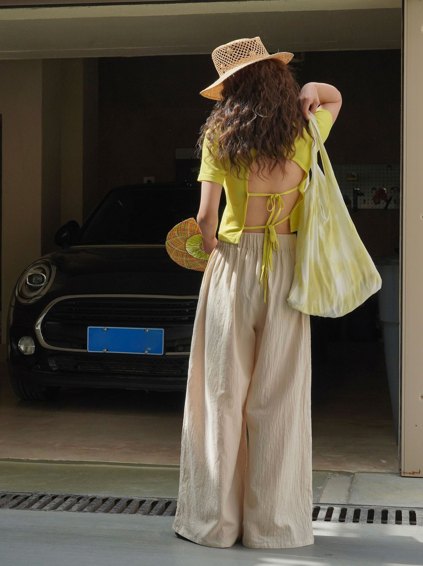 Back open summer knit