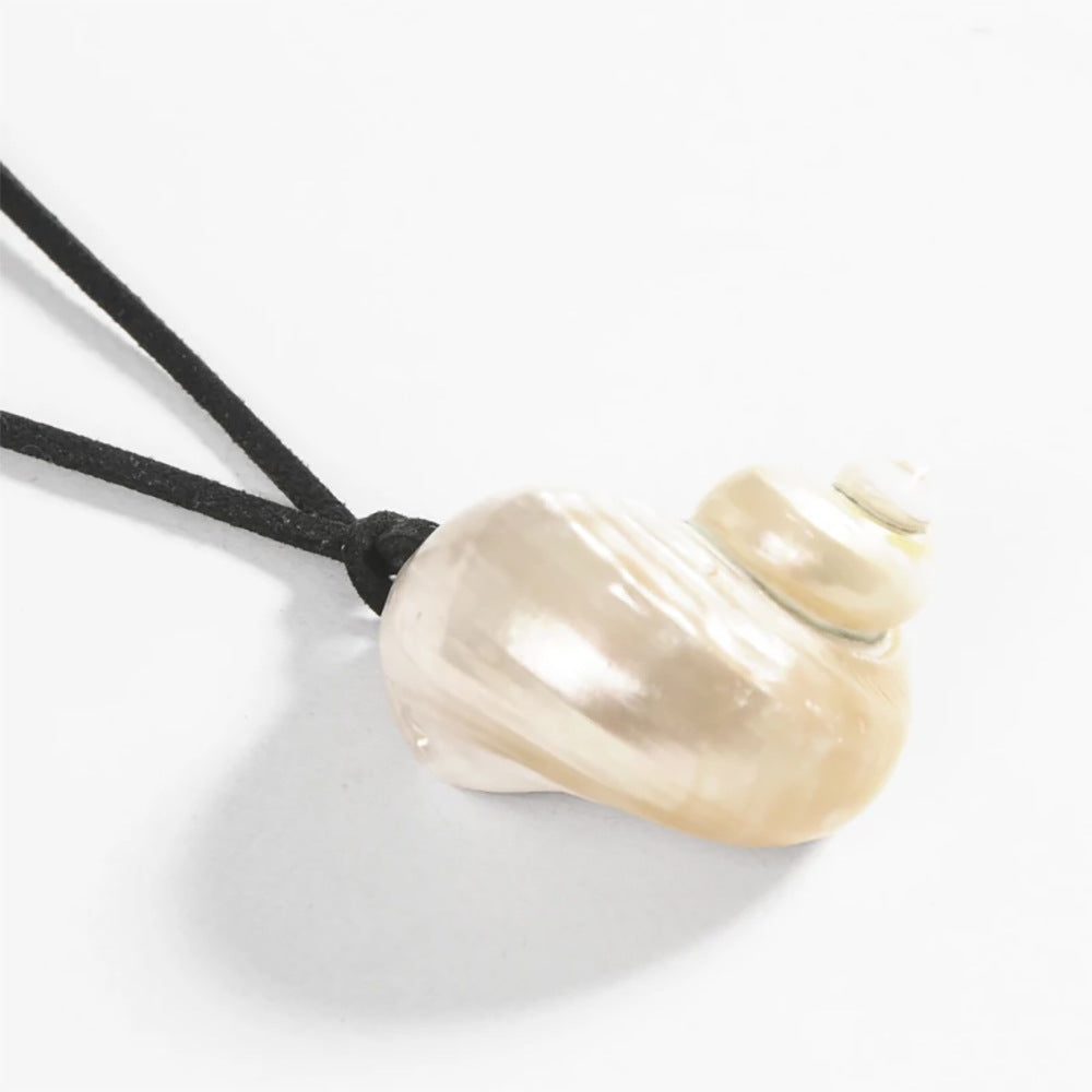 Molten Loop Necklace