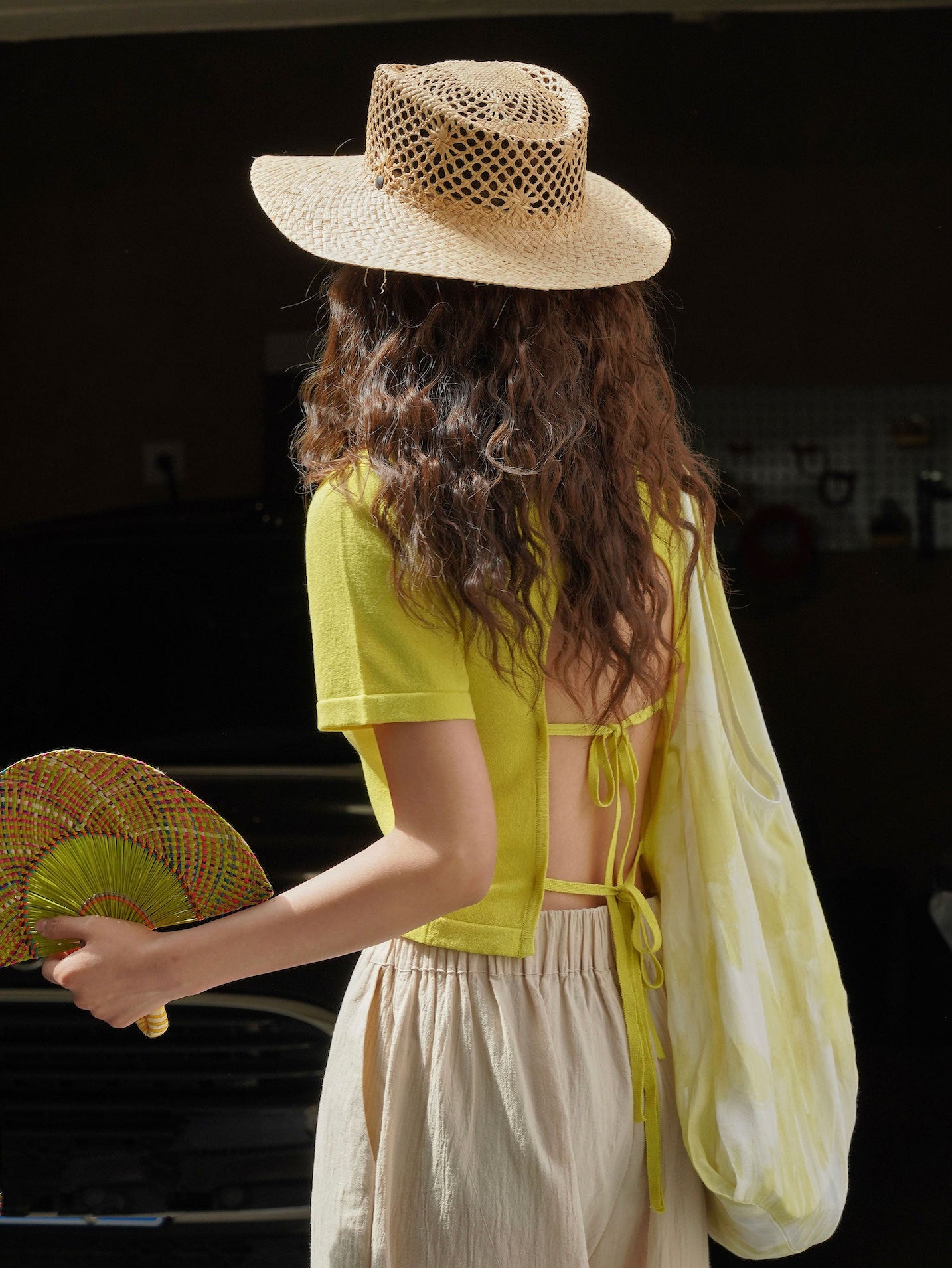 Back open summer knit