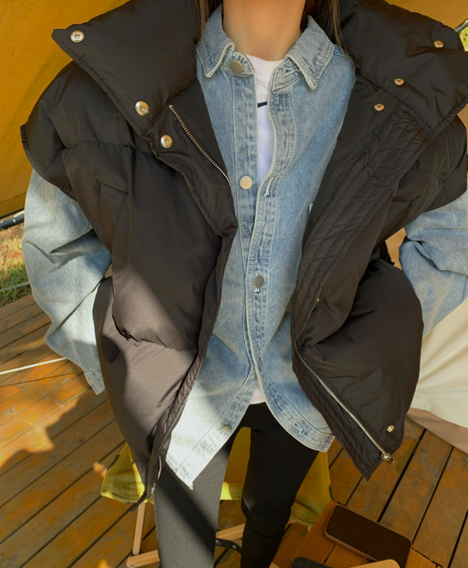 Sleeveless down jacket