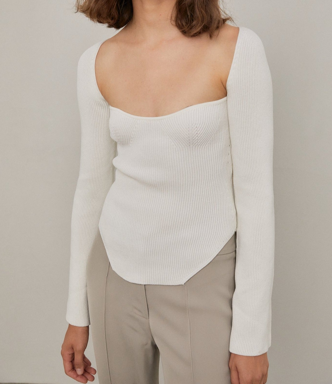 Heart neckline rib knit