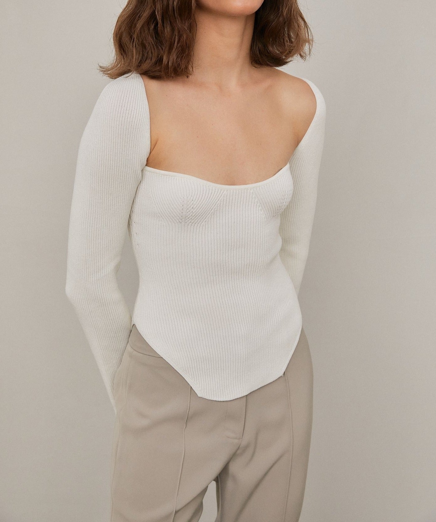 Heart neckline rib knit