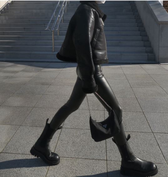 Leather style leggings(即納)