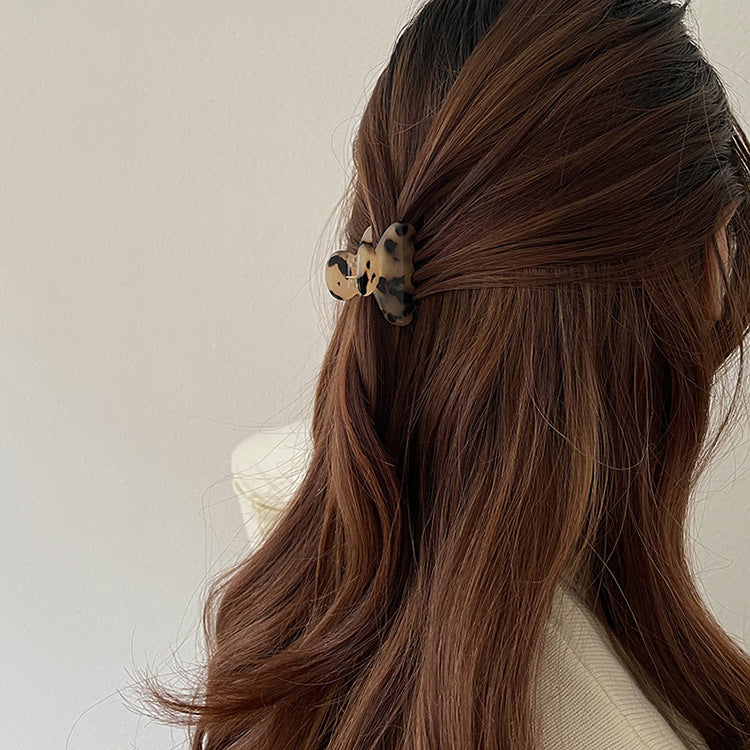 Midi size hair clip