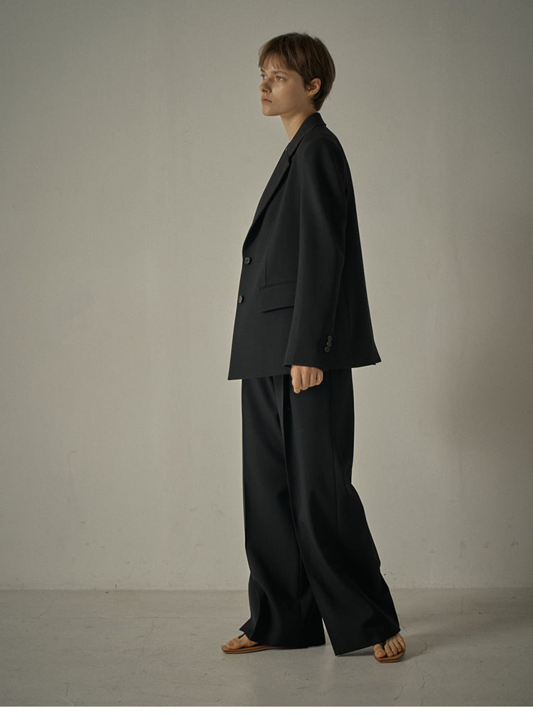 Center pressed wool trousers