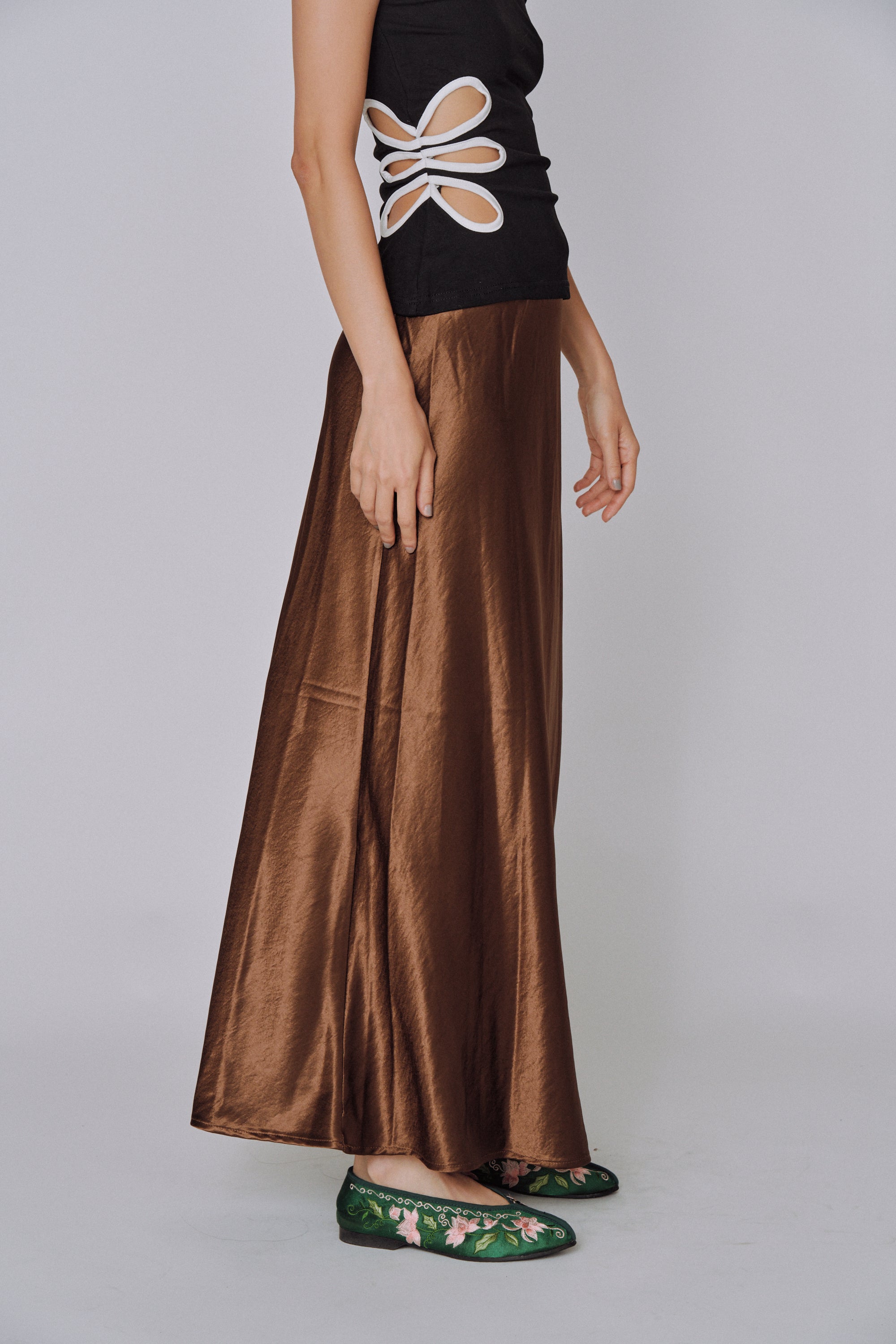 NEW｜Glossy Flow Satin Skirt