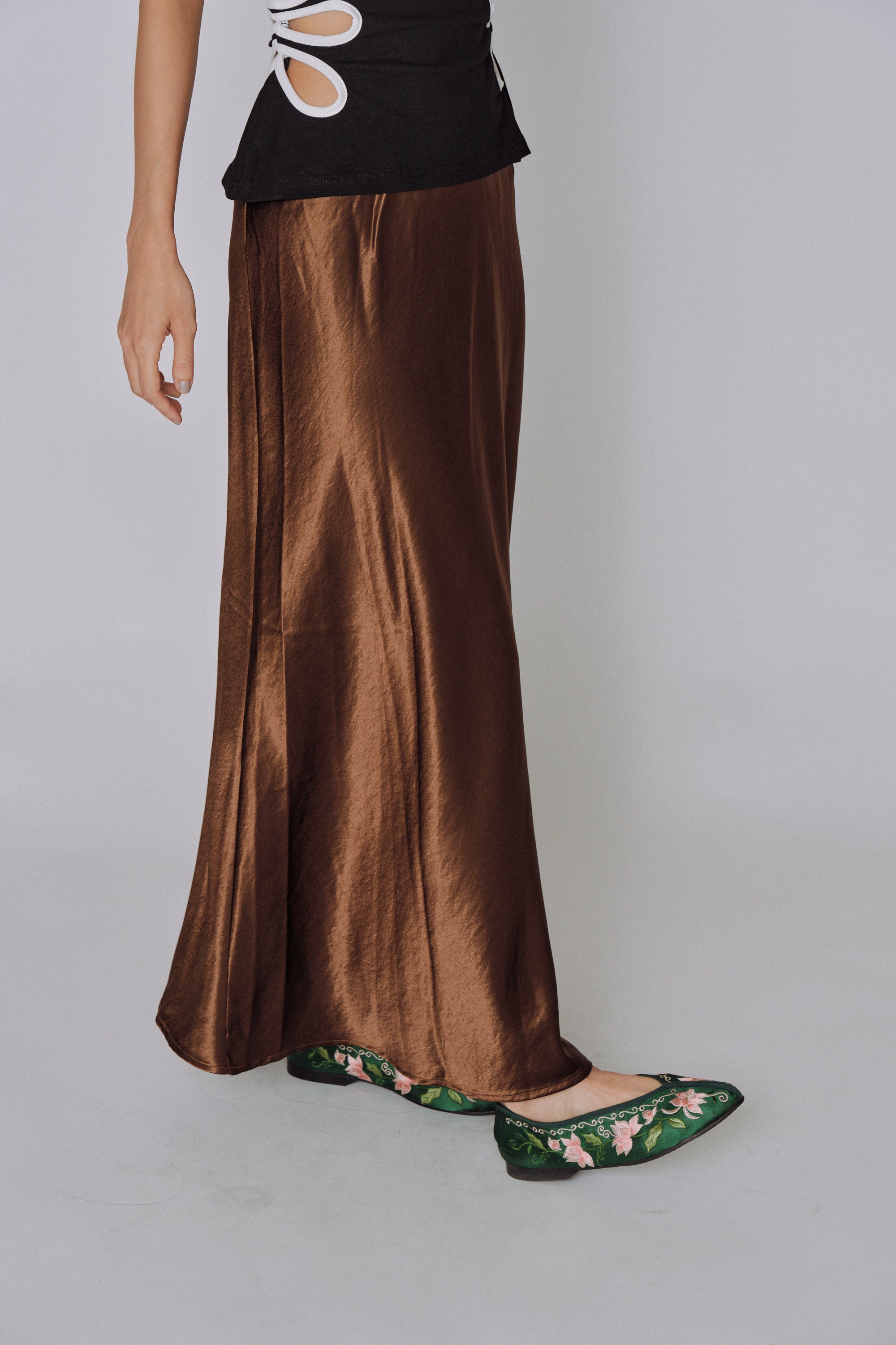 NEW｜Glossy Flow Satin Skirt