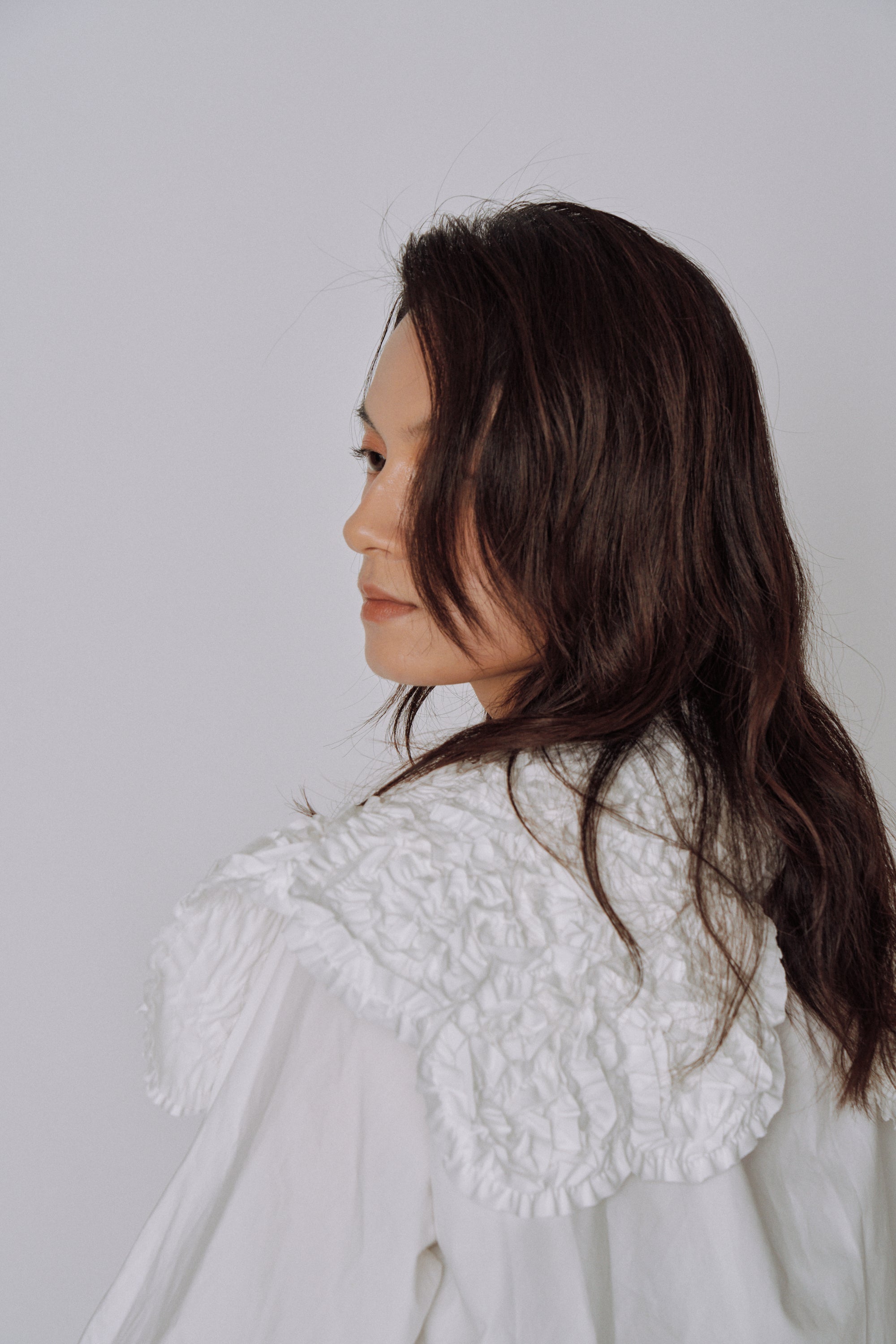 NEW｜Sculpted Petal Collar Shirt