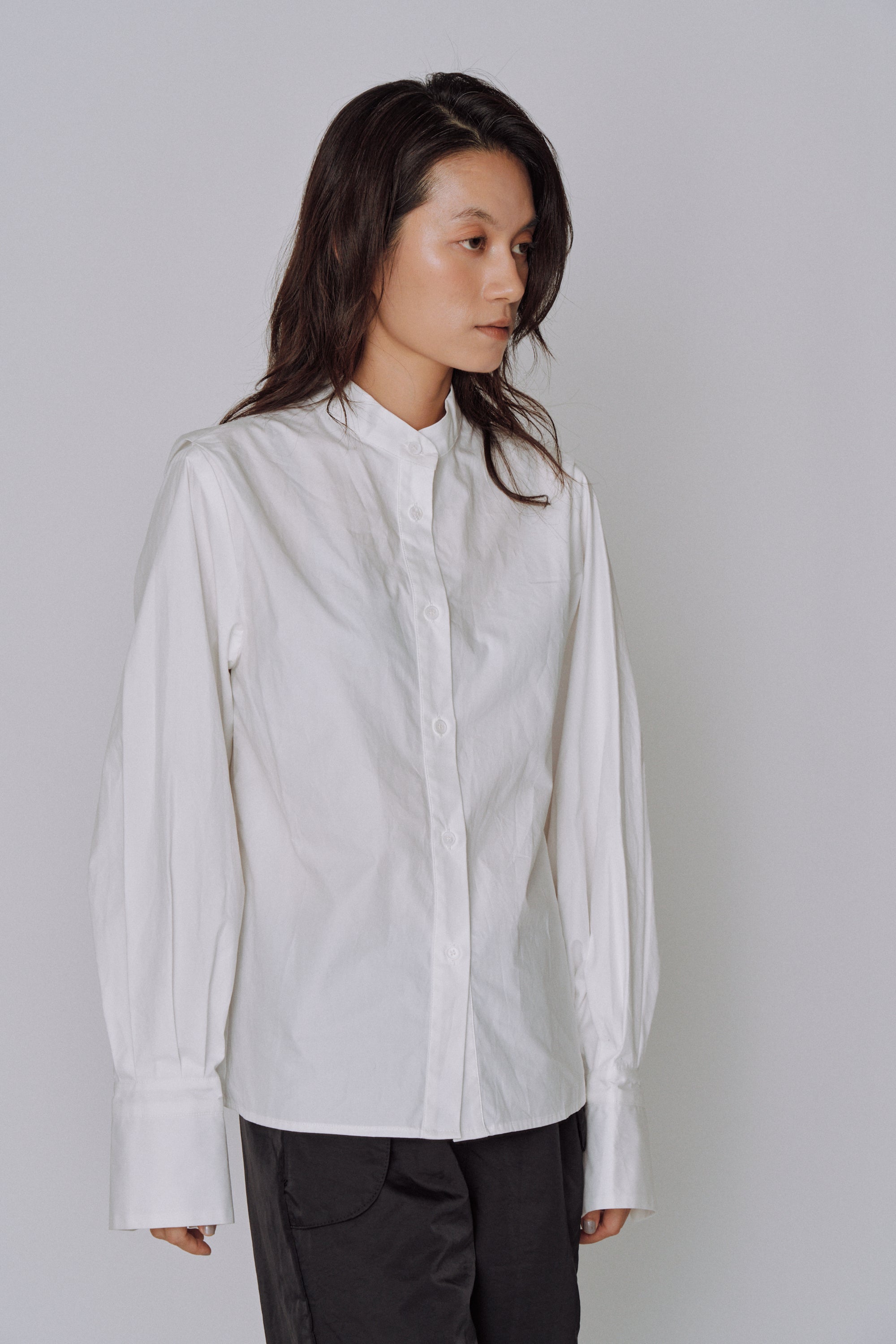 NEW｜Sculpted Petal Collar Shirt