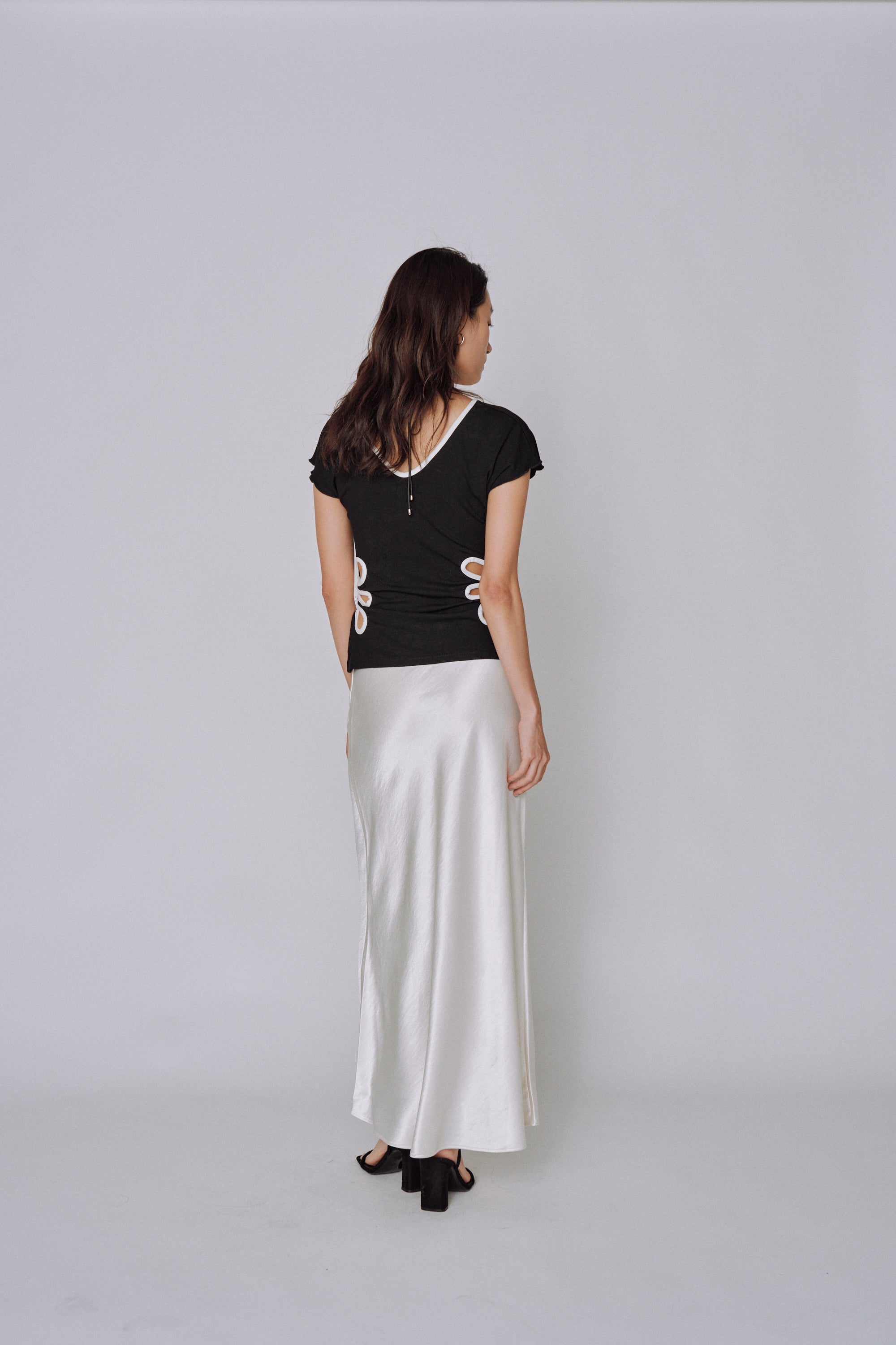 NEW｜Glossy Flow Satin Skirt