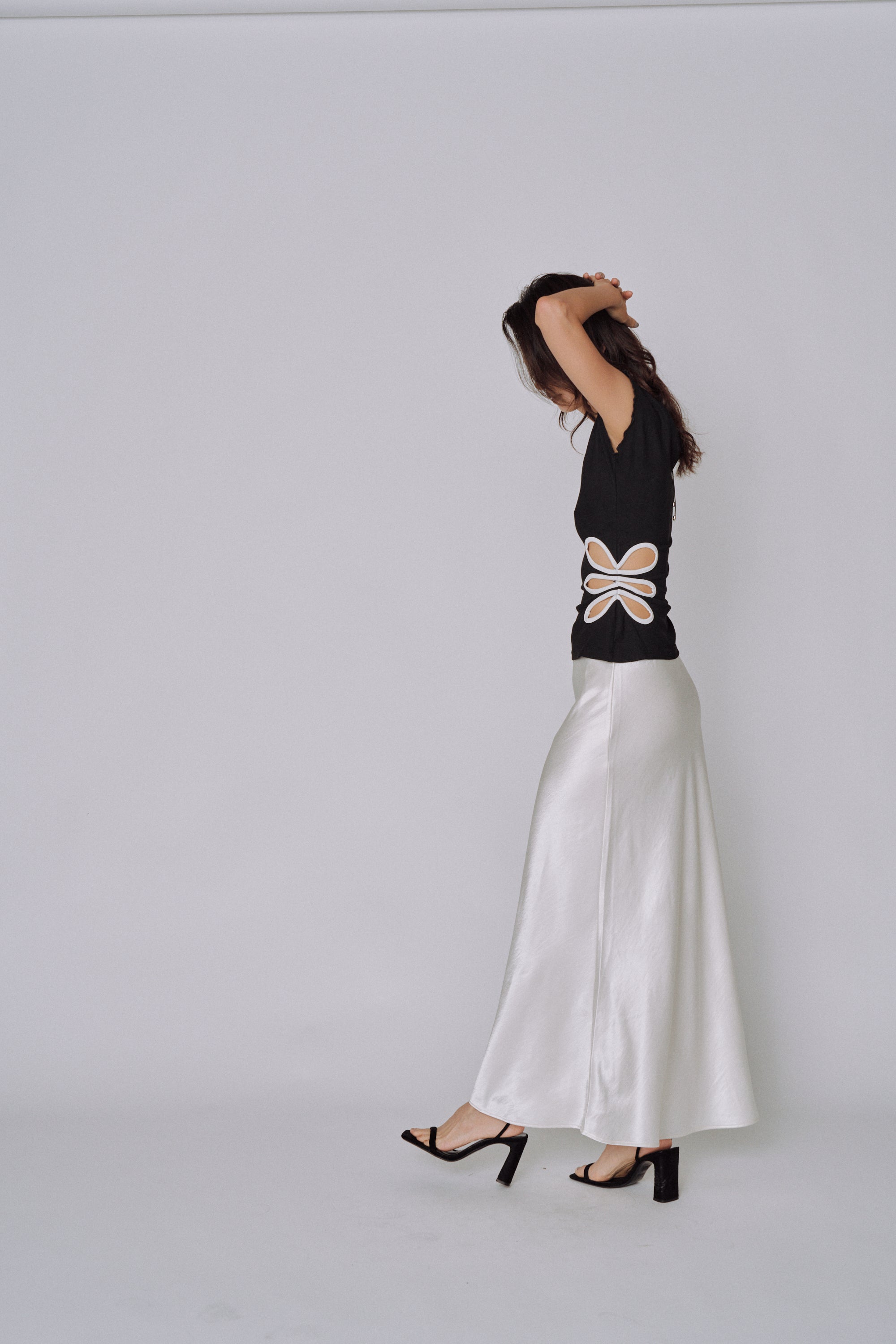 NEW｜Glossy Flow Satin Skirt
