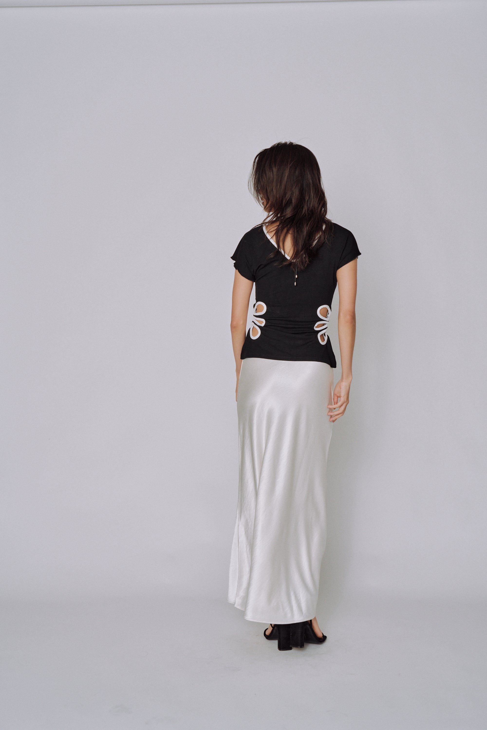NEW｜Glossy Flow Satin Skirt