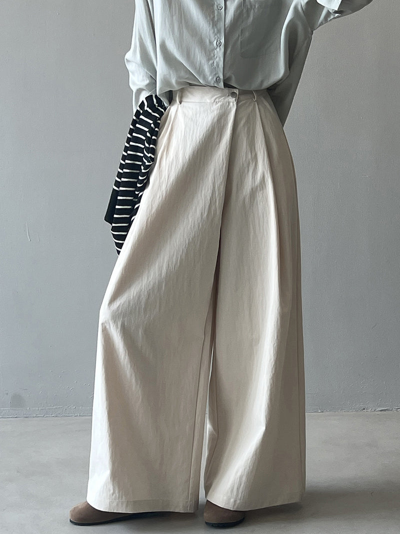 Asymmetry trousers