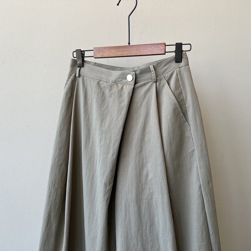 Asymmetry trousers