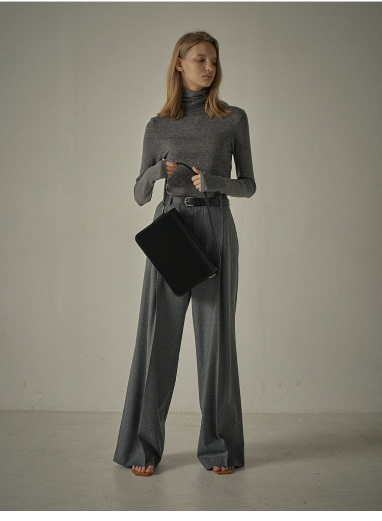 Center pressed wool trousers