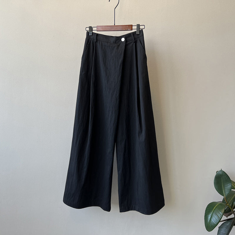 Asymmetry trousers