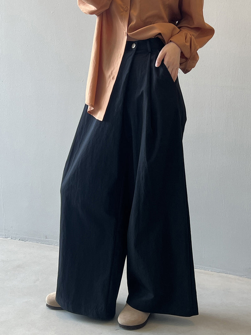 Asymmetry trousers