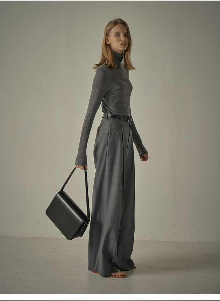 Center pressed wool trousers