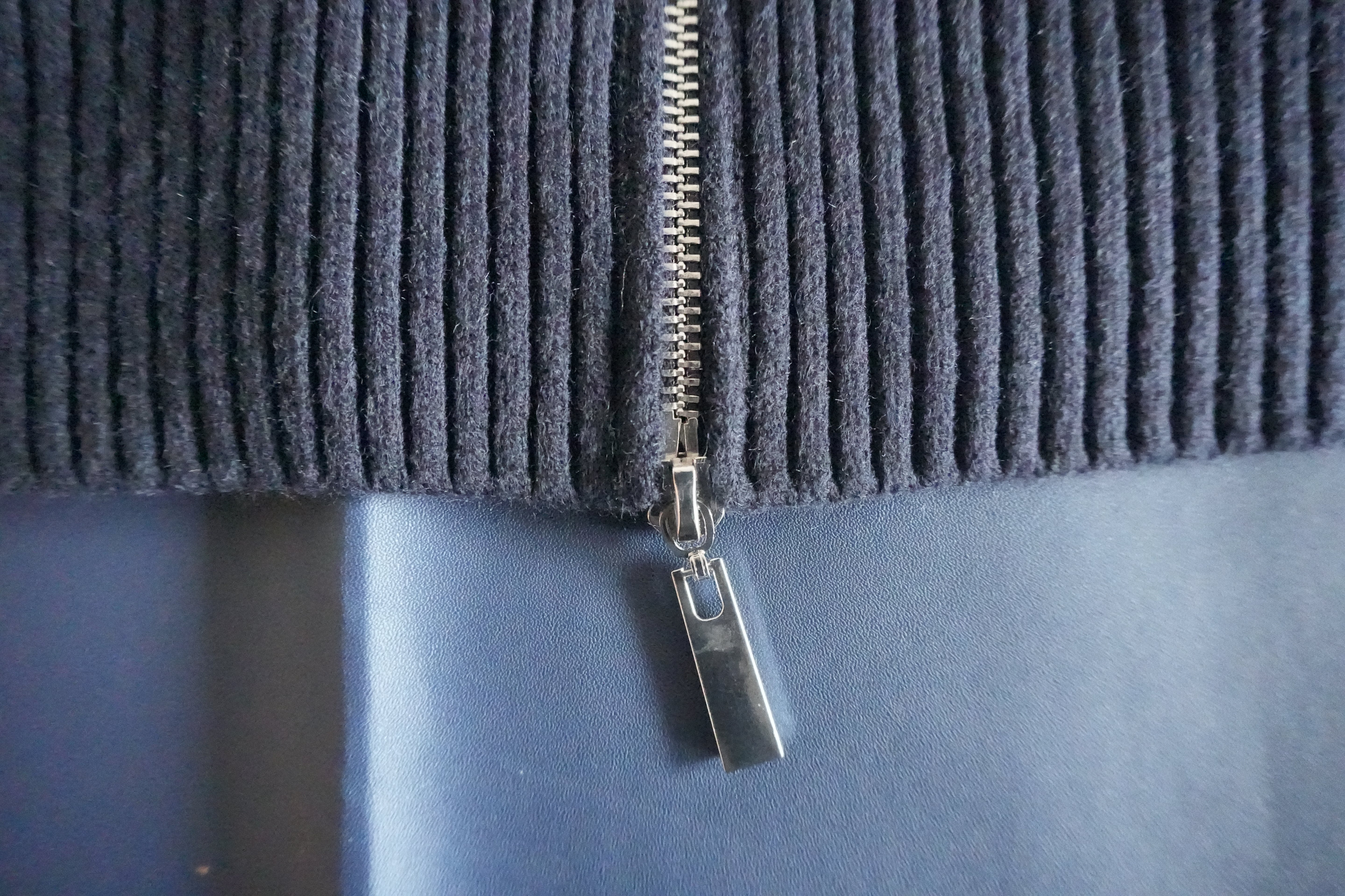 Structured Zip-up knit jacket