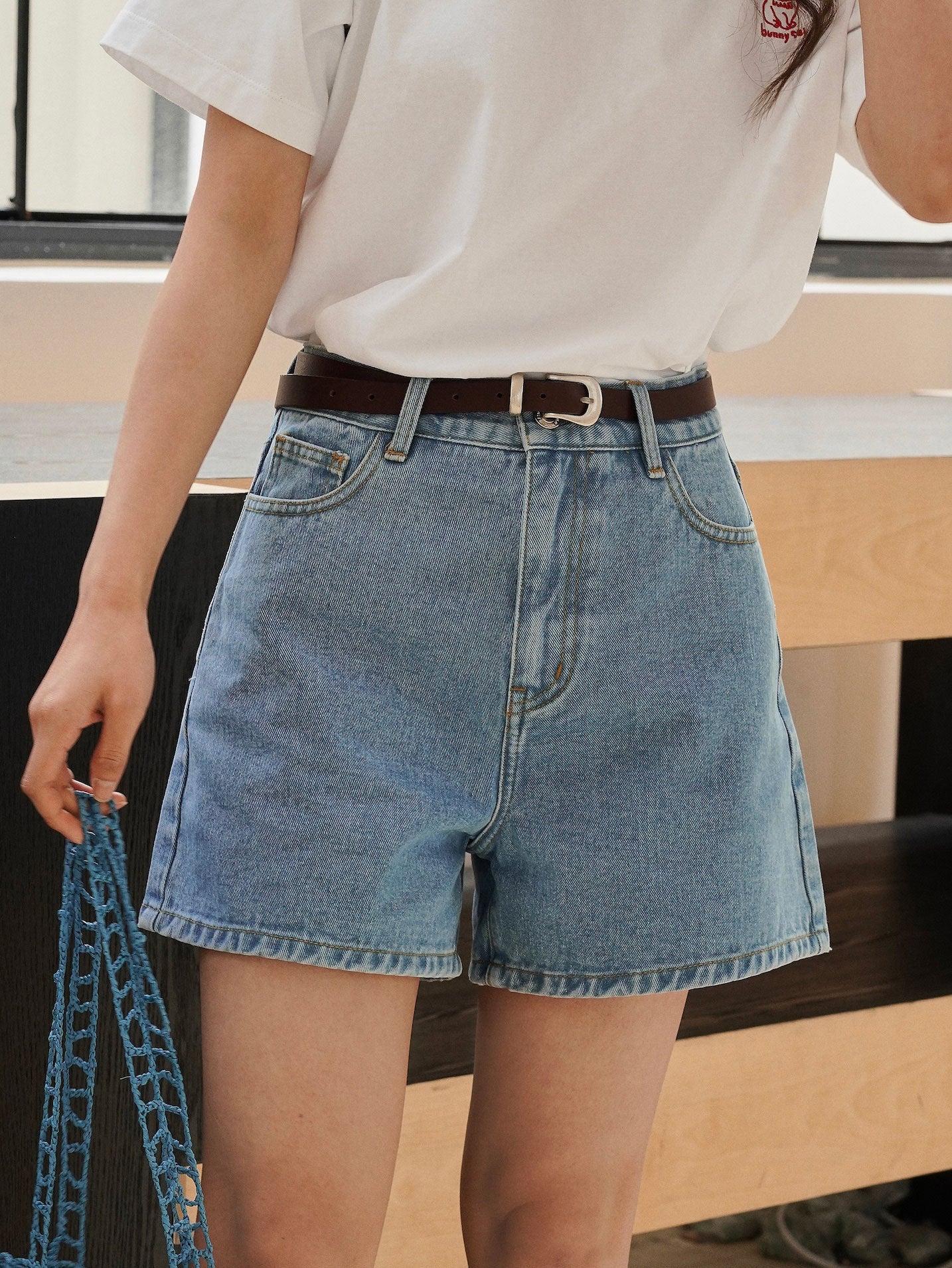Short denim
