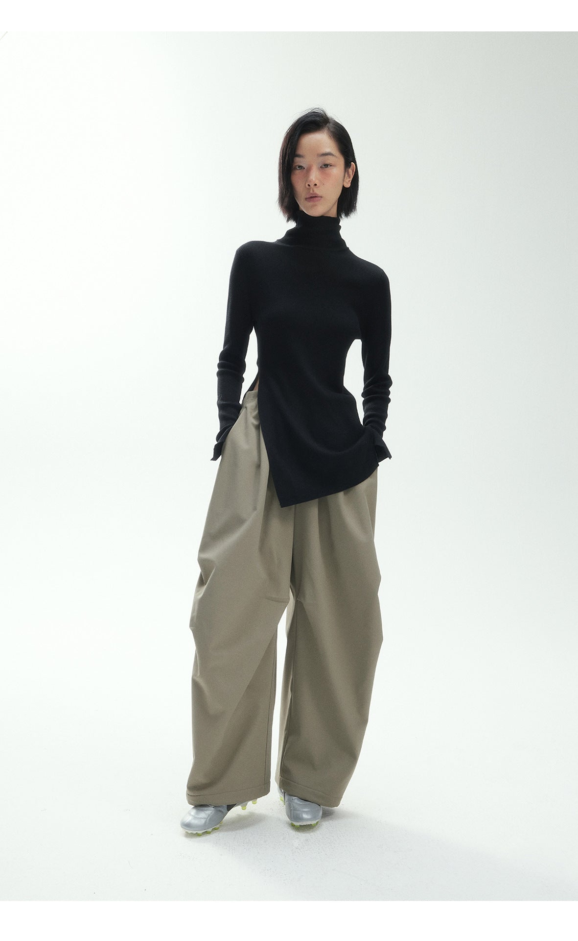 Super wide tech trousers
