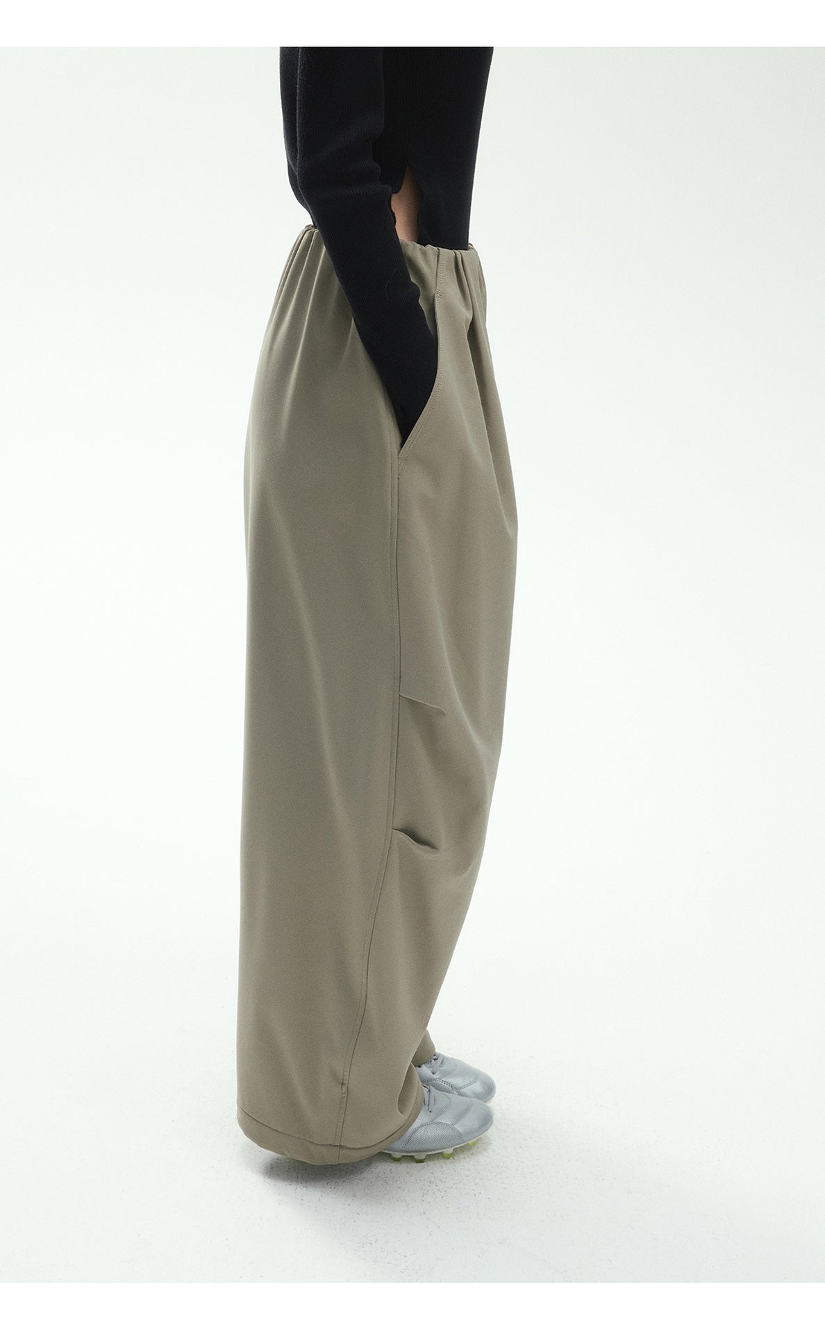 Super wide tech trousers