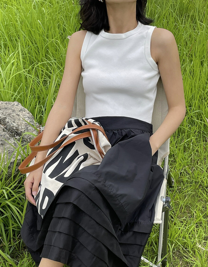 Plain short tank