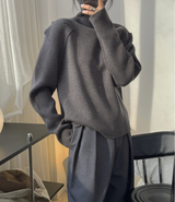 Big silhouette high neck sweater