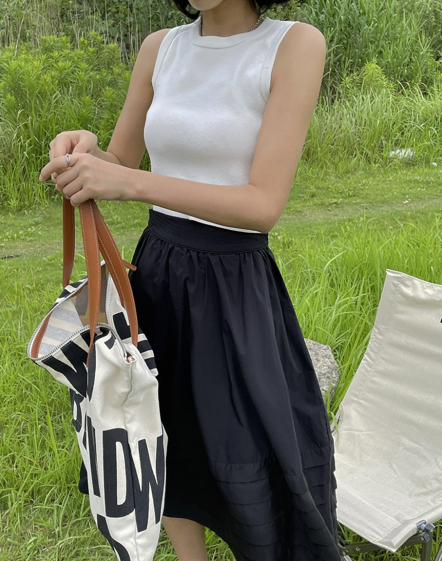 Plain short tank
