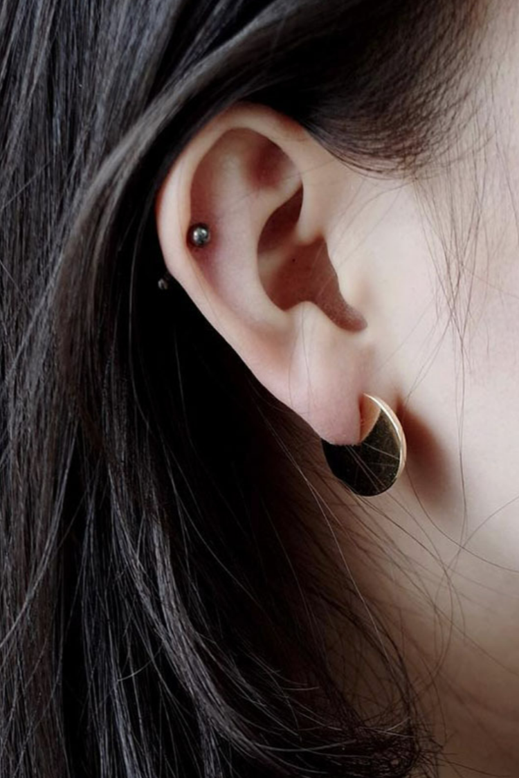 Three-quarter pierce