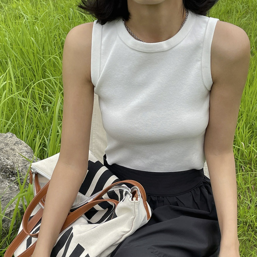 Plain short tank