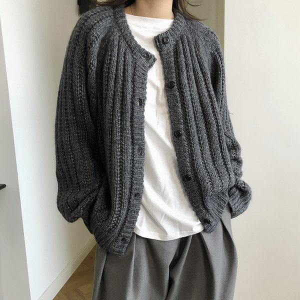 Low gauge sweater