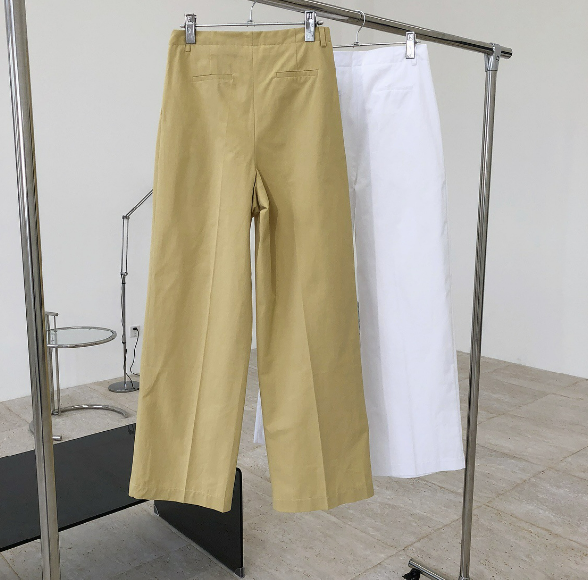 Wide tuck trouser