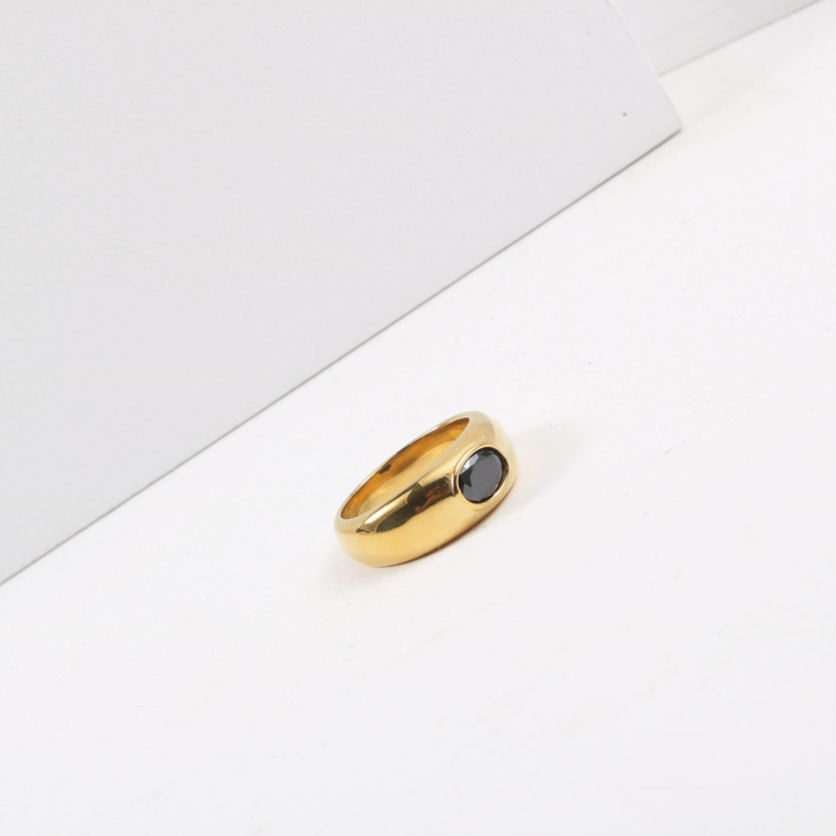 Big black ring